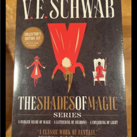 Shades of Magic Collector's Editions Boxed Set: A Darker Shade of Magic - Picture 2 of 4